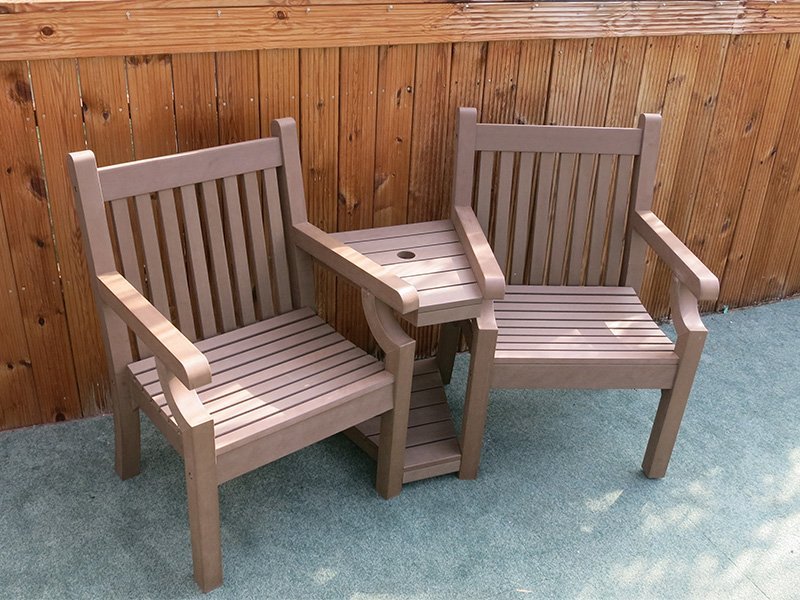 Winawood Love Seat - Brown | Composite / Wood Effect