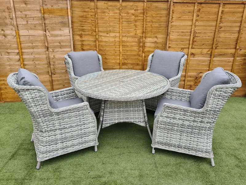 Set of 4 online rattan dining chairs