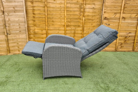 reclining garden chair with footrest