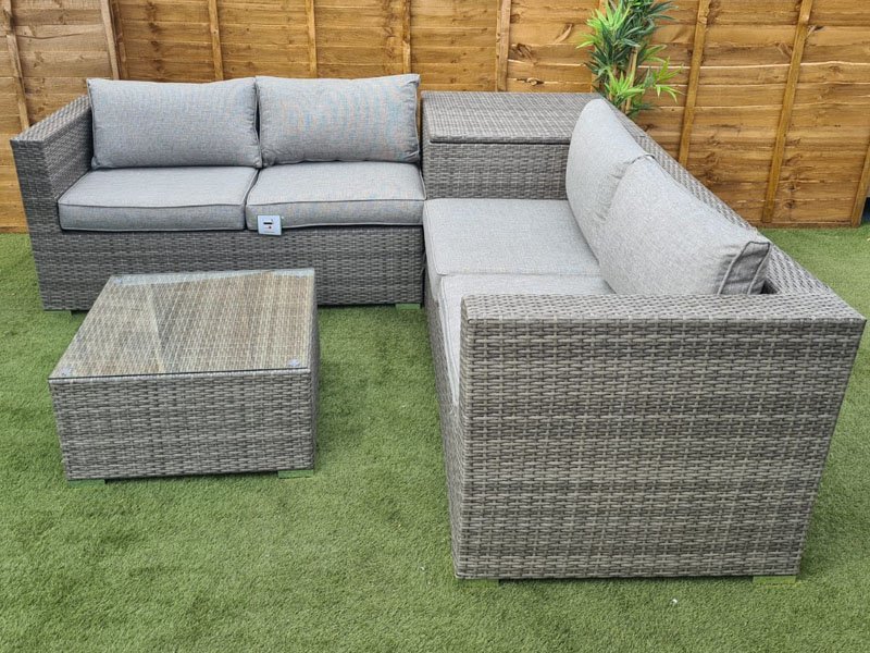 Corner outlet rattan sets
