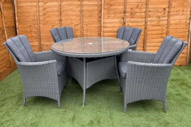 Kenilworth 4 Seater Dining Set in Grey Rattan Kenilworth 4 Seater Dining Set in Grey Rattan