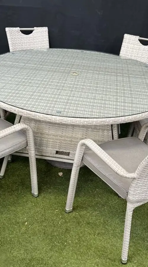 Customer Reviews for Sharnford Stacking 6 Seater Round Rattan Dining Set in Latte 