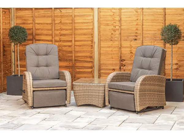 Dimensions, Assembly & What's Included